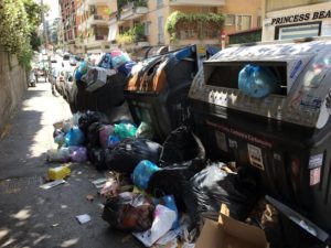 foto rifiuti milano